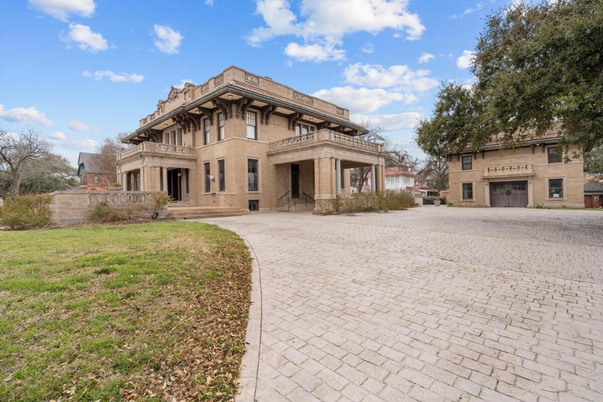 Historic Migel House In Downtown Waco Villa Exterior foto