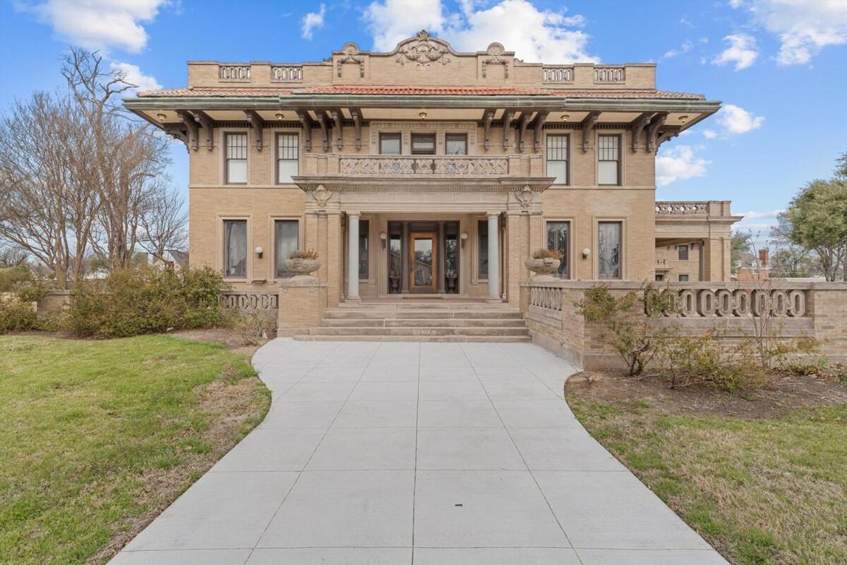 Historic Migel House In Downtown Waco Villa Exterior foto